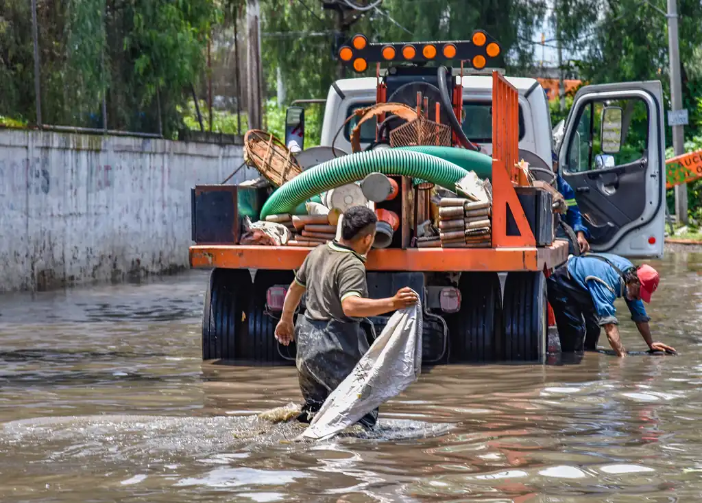 Burst Pipe Water Cleanup